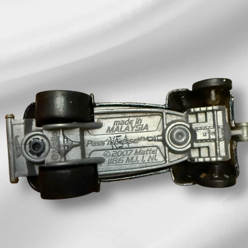 Mattel 2007 Hot Wheels Passin' Gasser Car‎